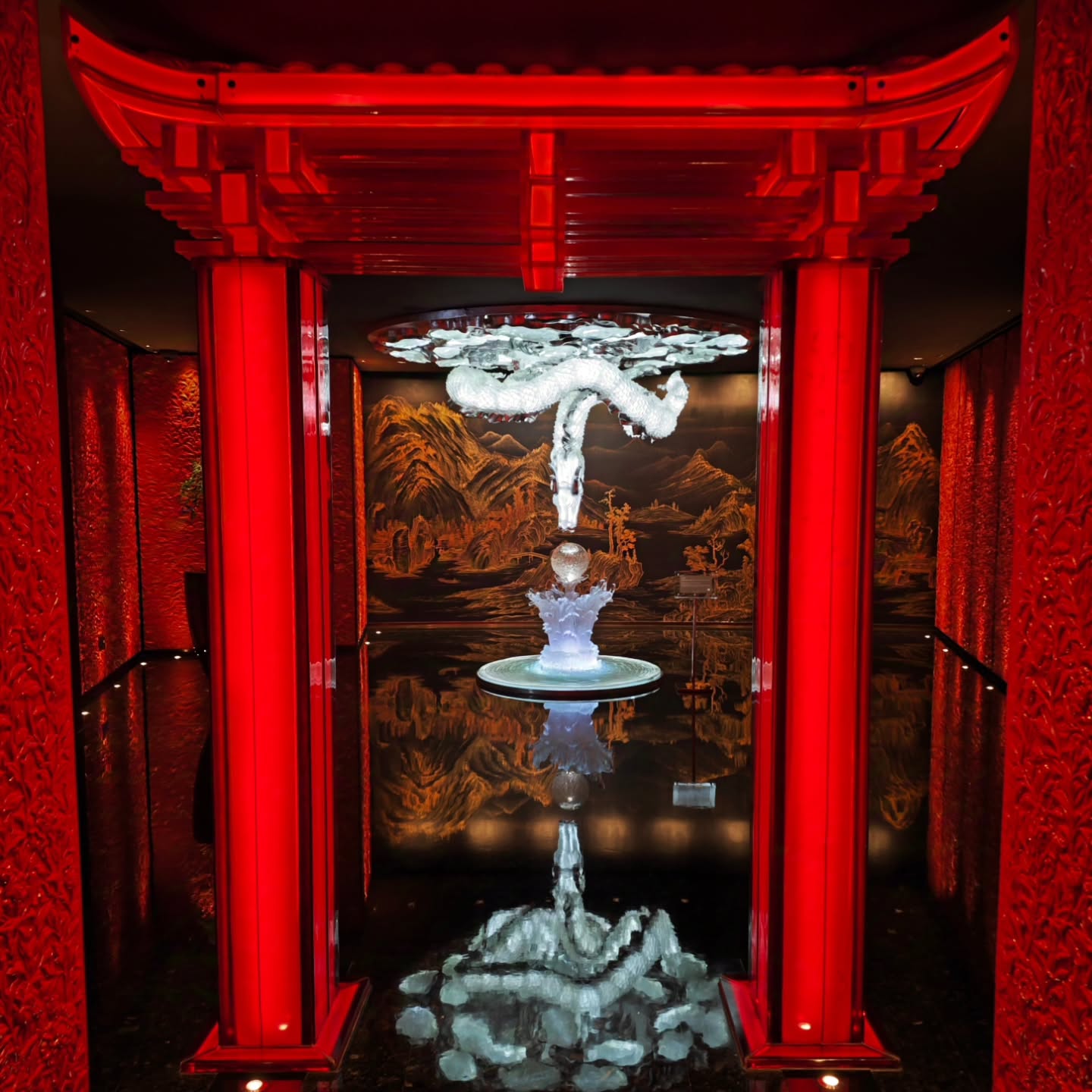 J Hotel Shanghai restaurant entrance